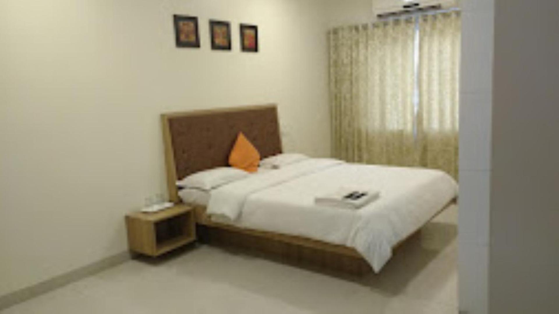 Hotel Maratha Palace,Satara Ngoại thất bức ảnh