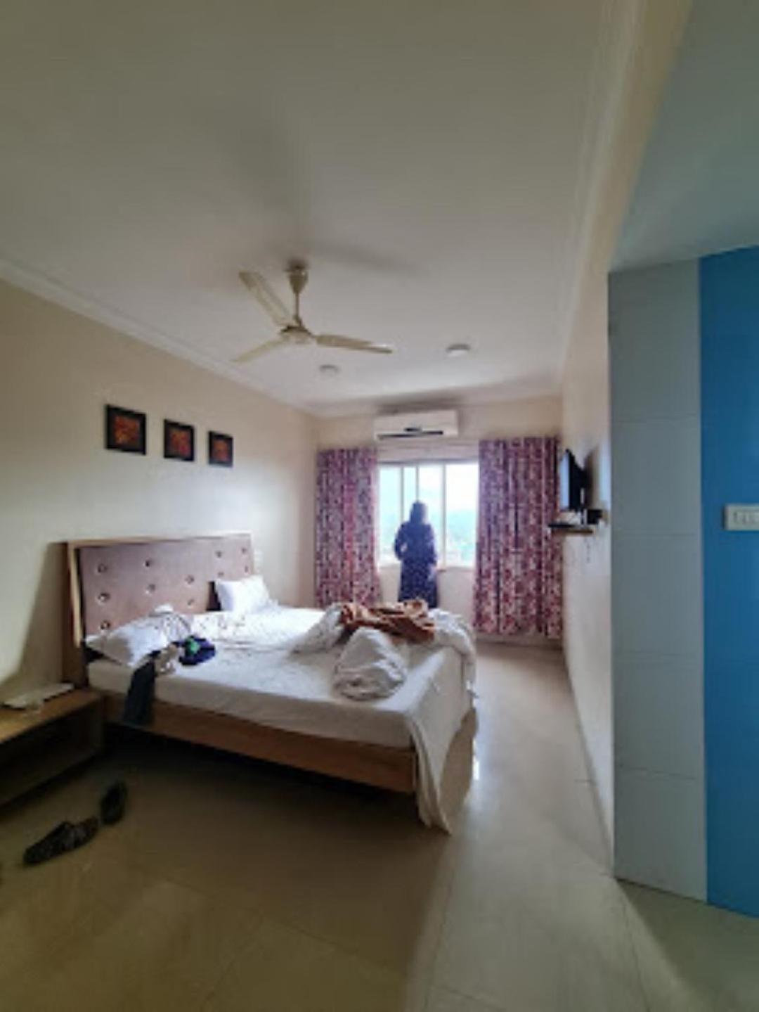 Hotel Maratha Palace,Satara Ngoại thất bức ảnh